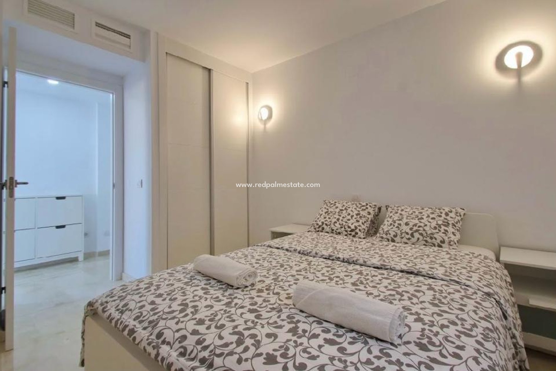 Herverkoop - Appartement -
Torrevieja - Punta prima