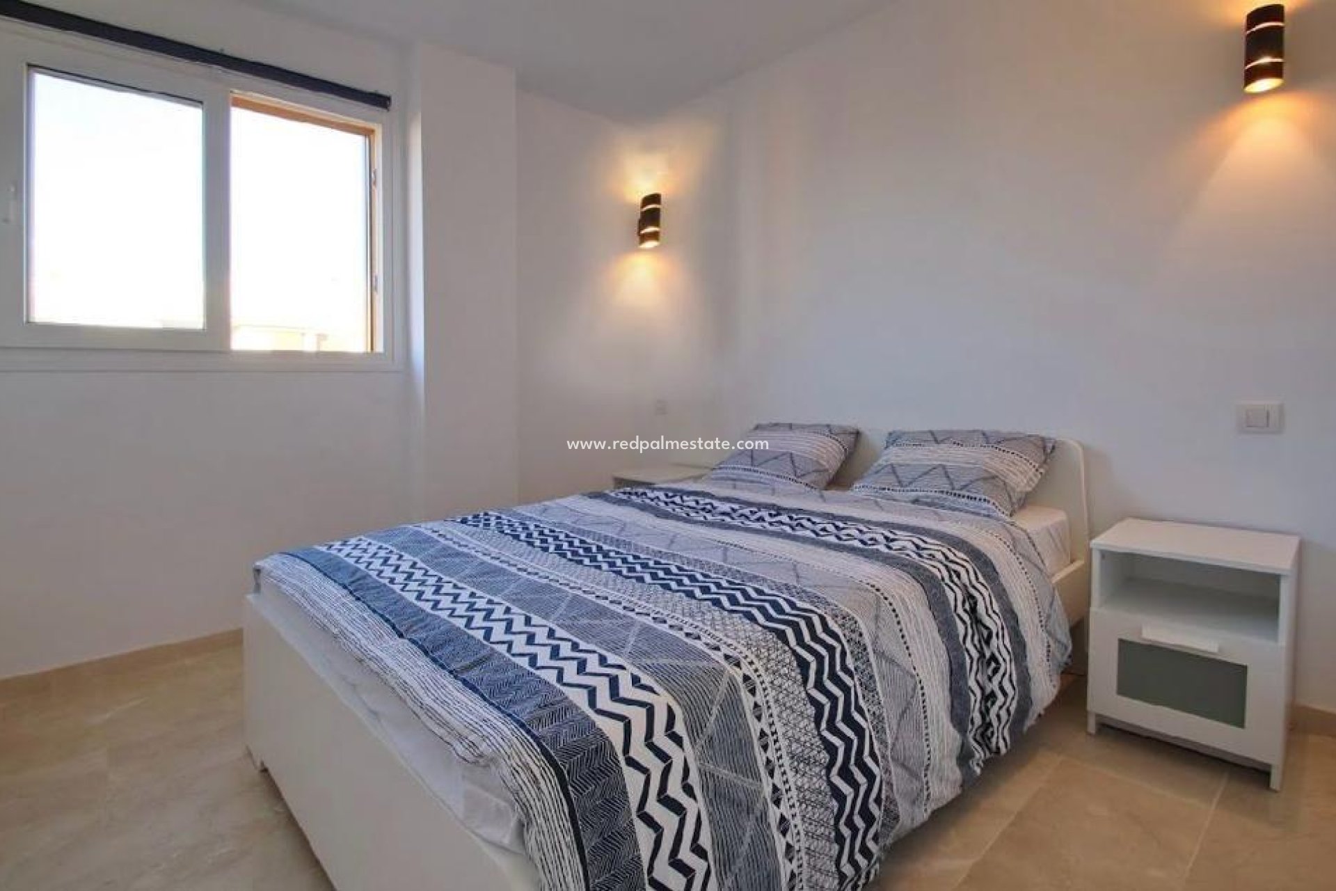 Herverkoop - Appartement -
Torrevieja - Punta prima