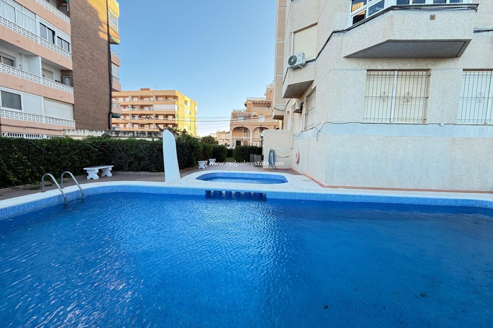 Herverkoop - Appartement -
Torrevieja - Punta prima