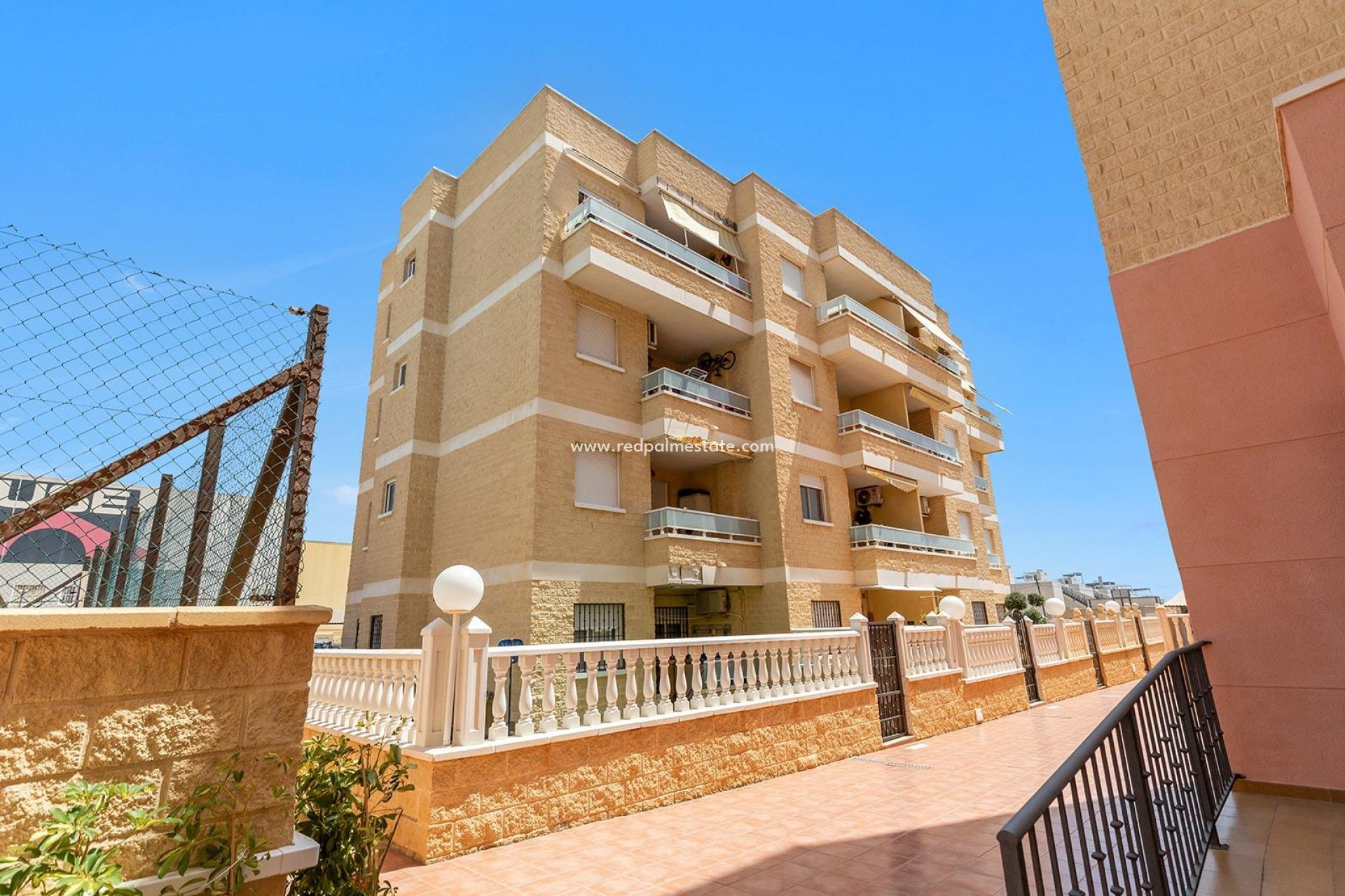 Herverkoop - Appartement -
Torrevieja - Sector 25