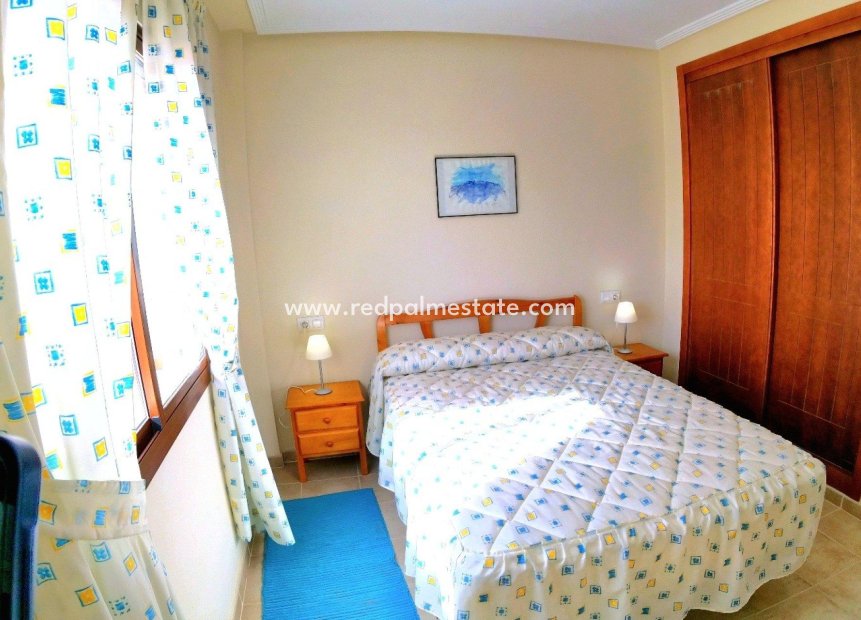 Herverkoop - Appartement -
Torrevieja - Torrejón