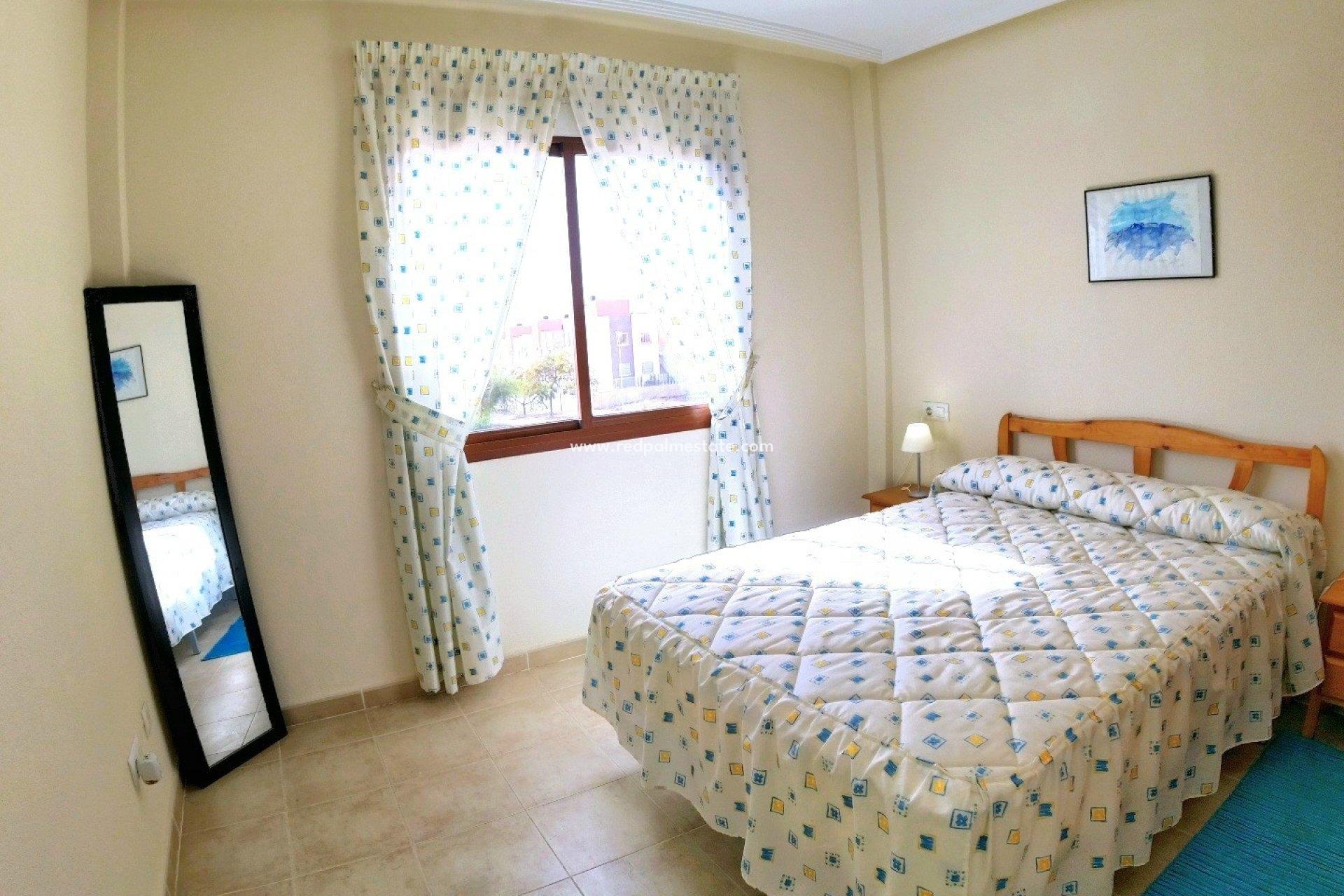 Herverkoop - Appartement -
Torrevieja - Torrejón