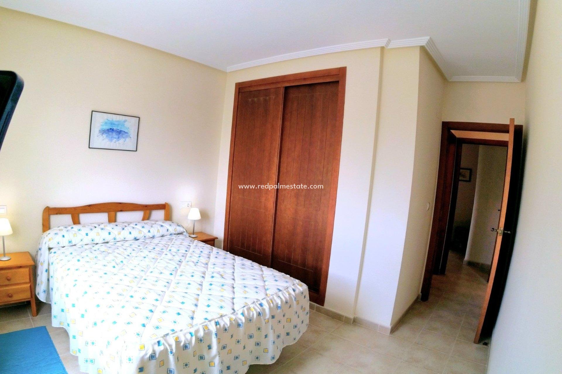 Herverkoop - Appartement -
Torrevieja - Torrejón