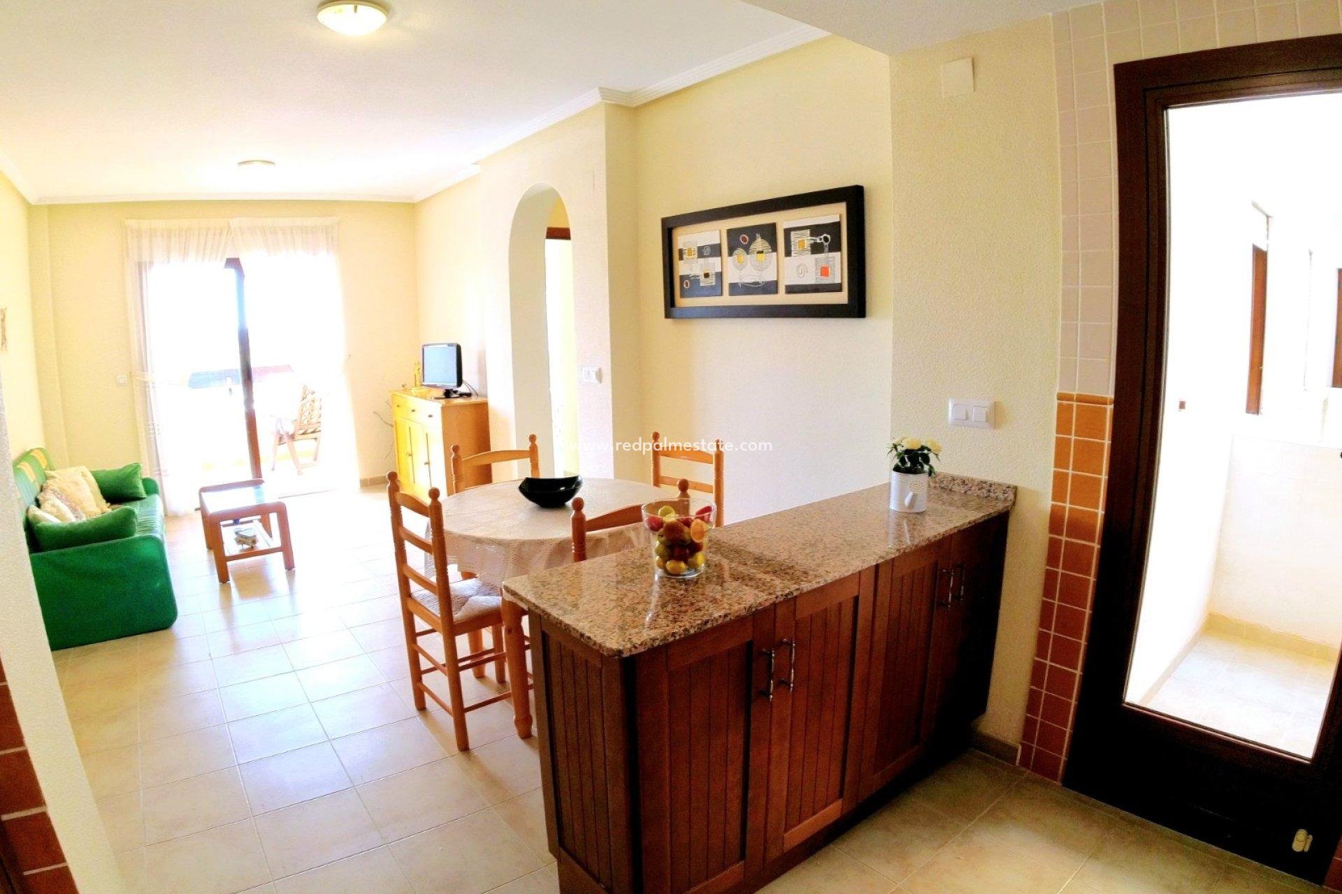 Herverkoop - Appartement -
Torrevieja - Torrejón