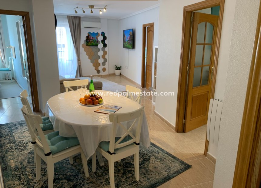 Herverkoop - Appartement -
Torrevieja