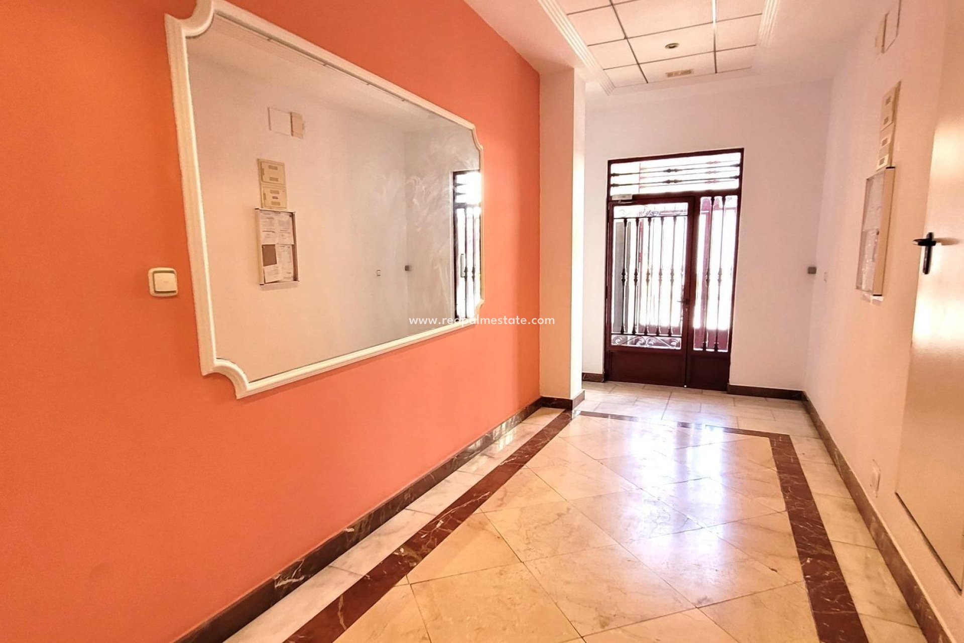 Herverkoop - Appartement -
Torrevieja