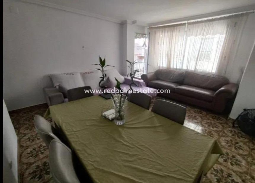 Herverkoop - Appartement -
Torrevieja