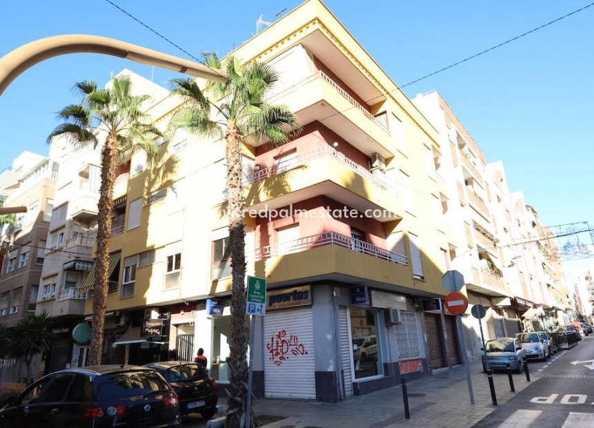 Herverkoop - Appartement -
Torrevieja