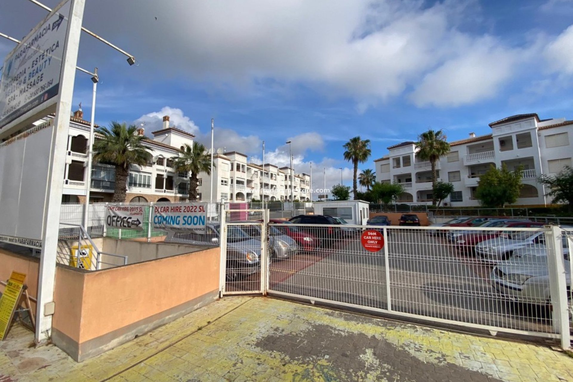 Herverkoop - Bedrijf -
Orihuela Costa - Villamartin Square