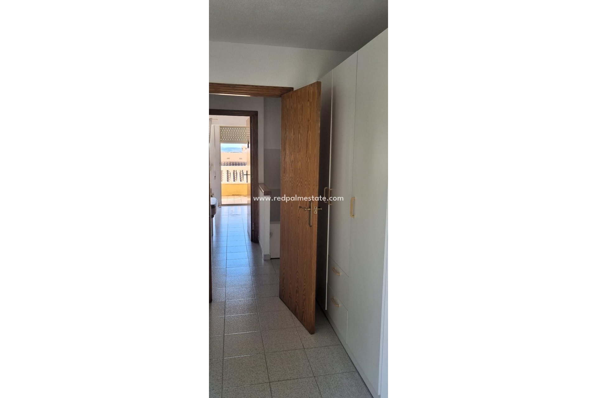 Herverkoop - Bungalow -
El Campello - Pueblo Acantilado-lanuza