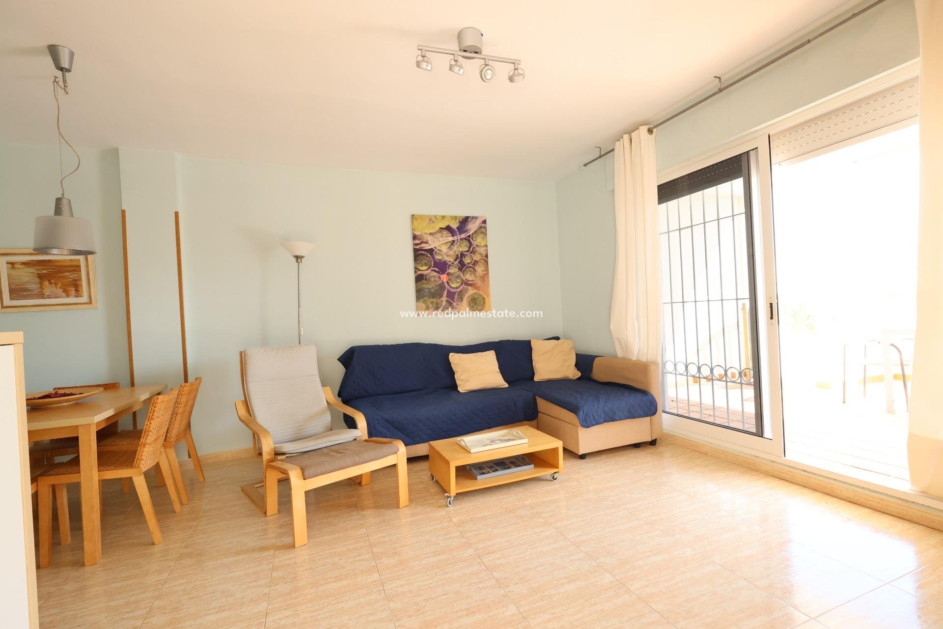 Herverkoop - Bungalow -
Orihuela Costa - Campoamor