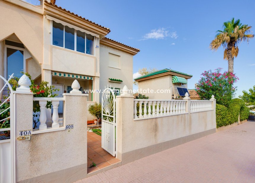 Herverkoop - Bungalow -
Orihuela Costa - Costa Blanca