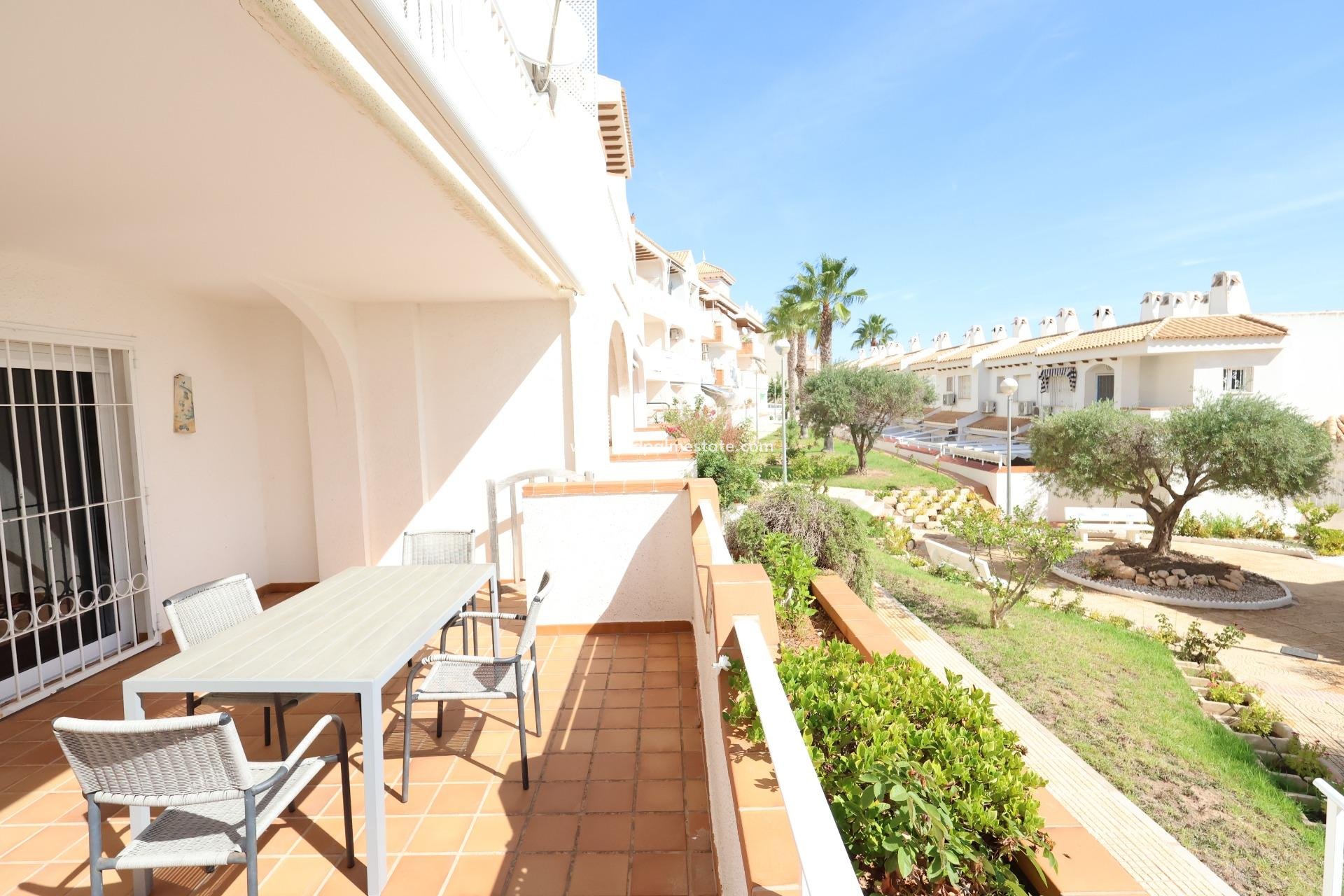 Herverkoop - Bungalow -
Orihuela Costa - Costa Blanca