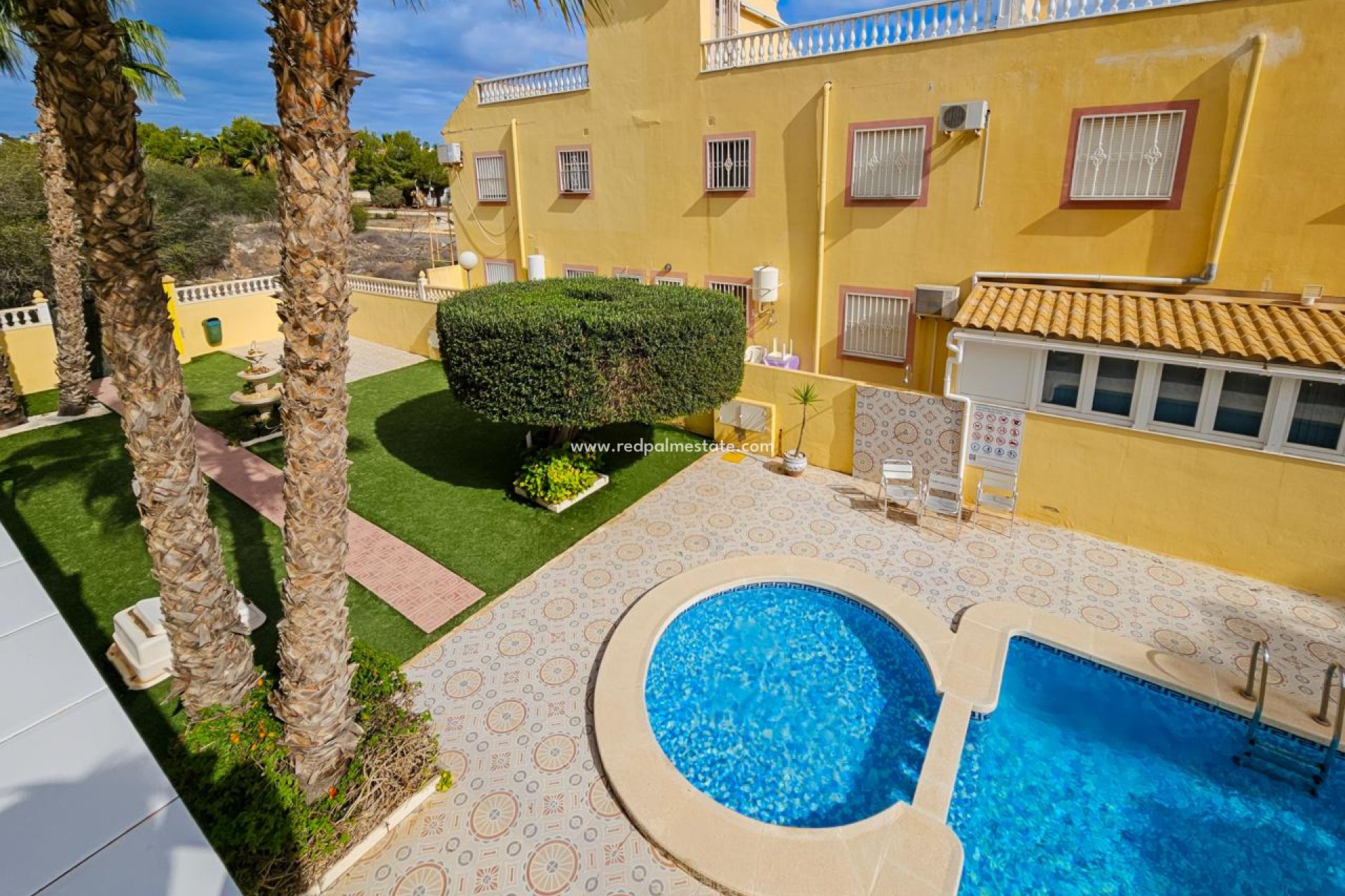 Herverkoop - Bungalow -
Orihuela Costa - Inland