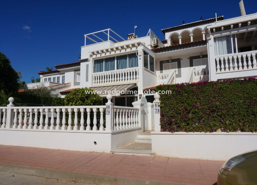 Herverkoop - Bungalow -
Orihuela Costa - Inland