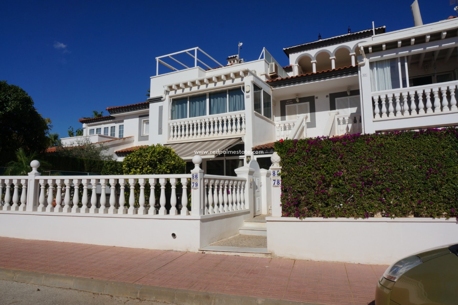 Herverkoop - Bungalow -
Orihuela Costa - Inland