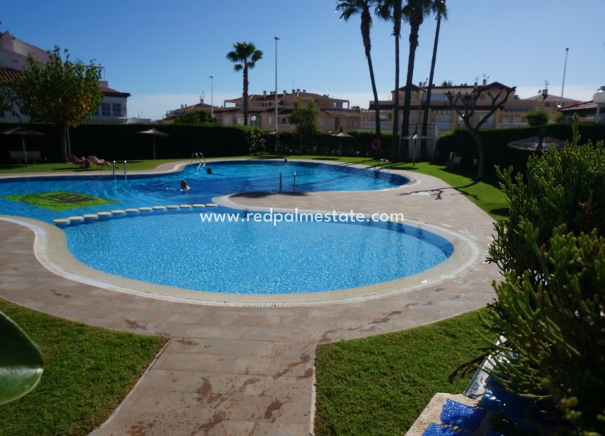 Herverkoop - Bungalow -
Orihuela Costa - Inland