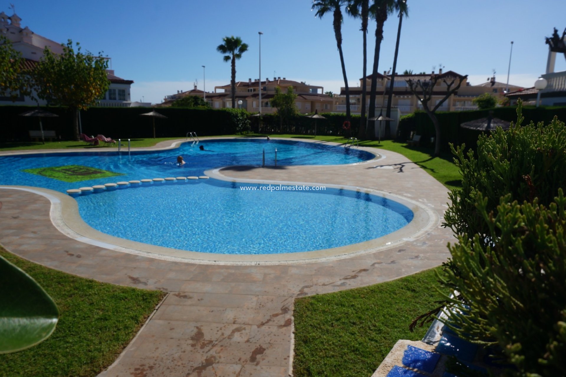 Herverkoop - Bungalow -
Orihuela Costa - Inland