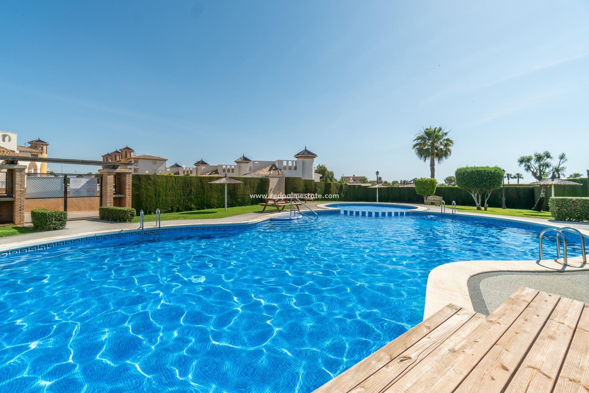 Herverkoop - Bungalow -
Orihuela Costa - Lomas de Cabo Roig