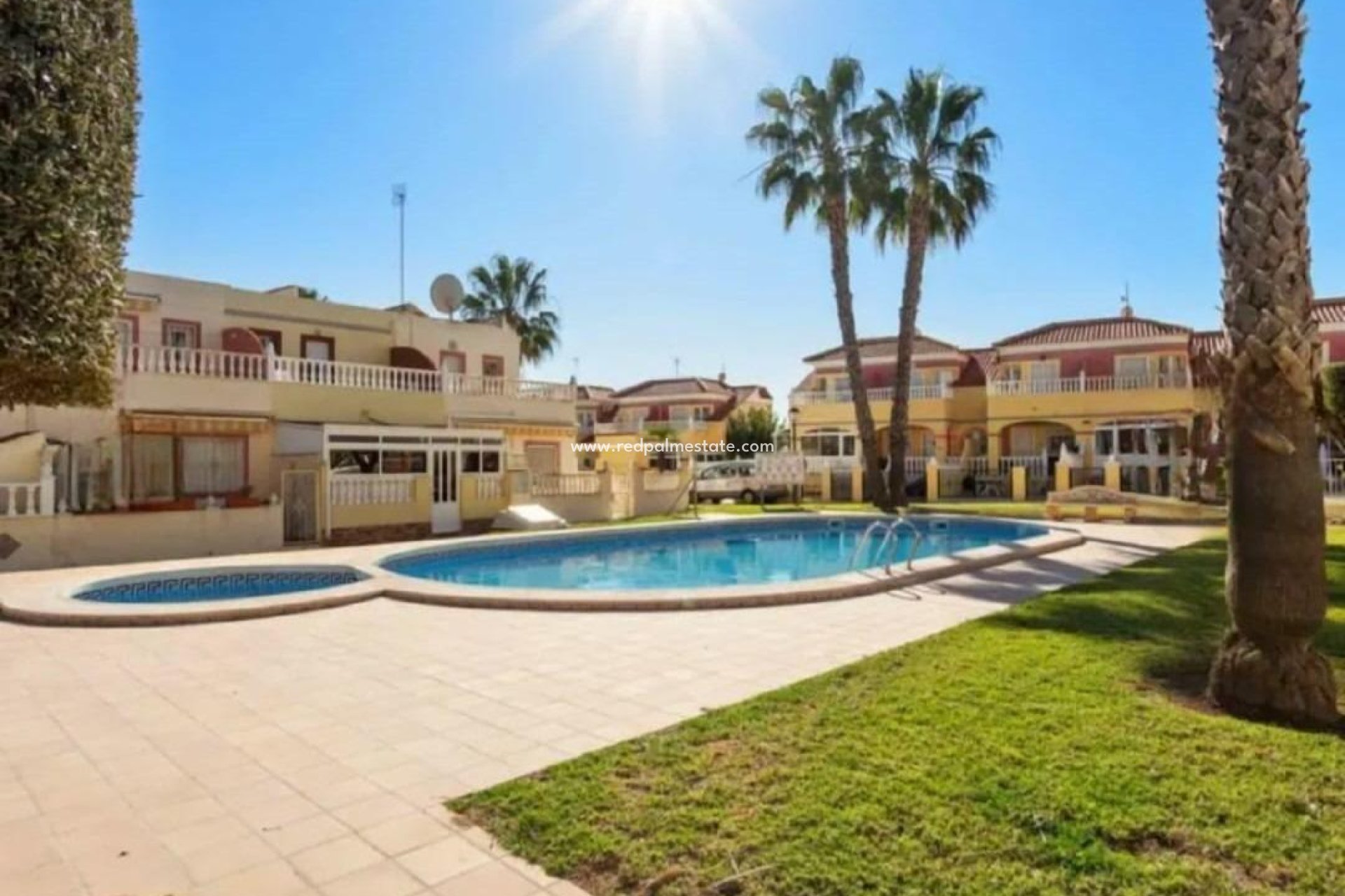 Herverkoop - Bungalow -
Orihuela Costa - Lomas de Cabo Roig