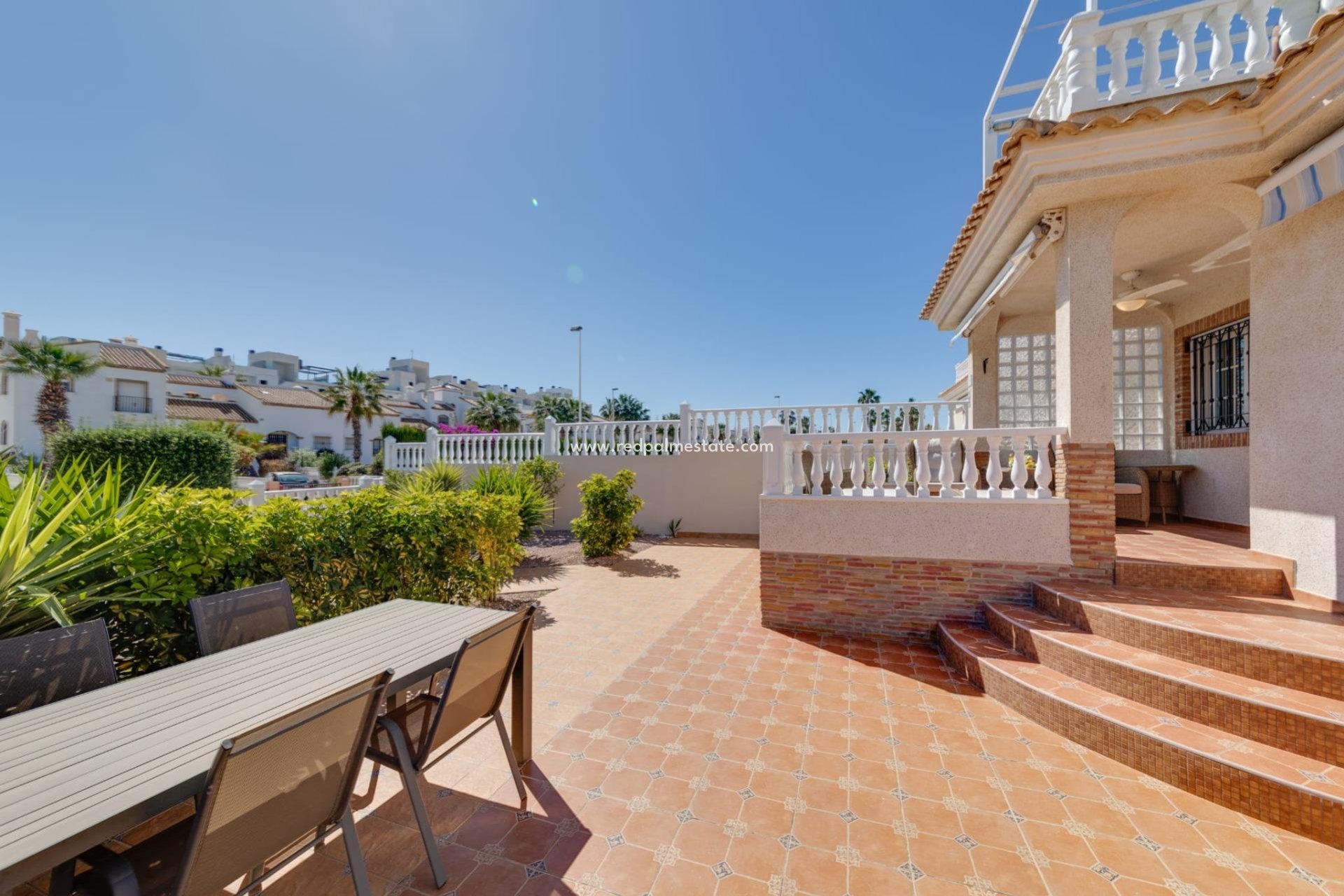 Herverkoop - Bungalow -
Orihuela Costa - Montezenia