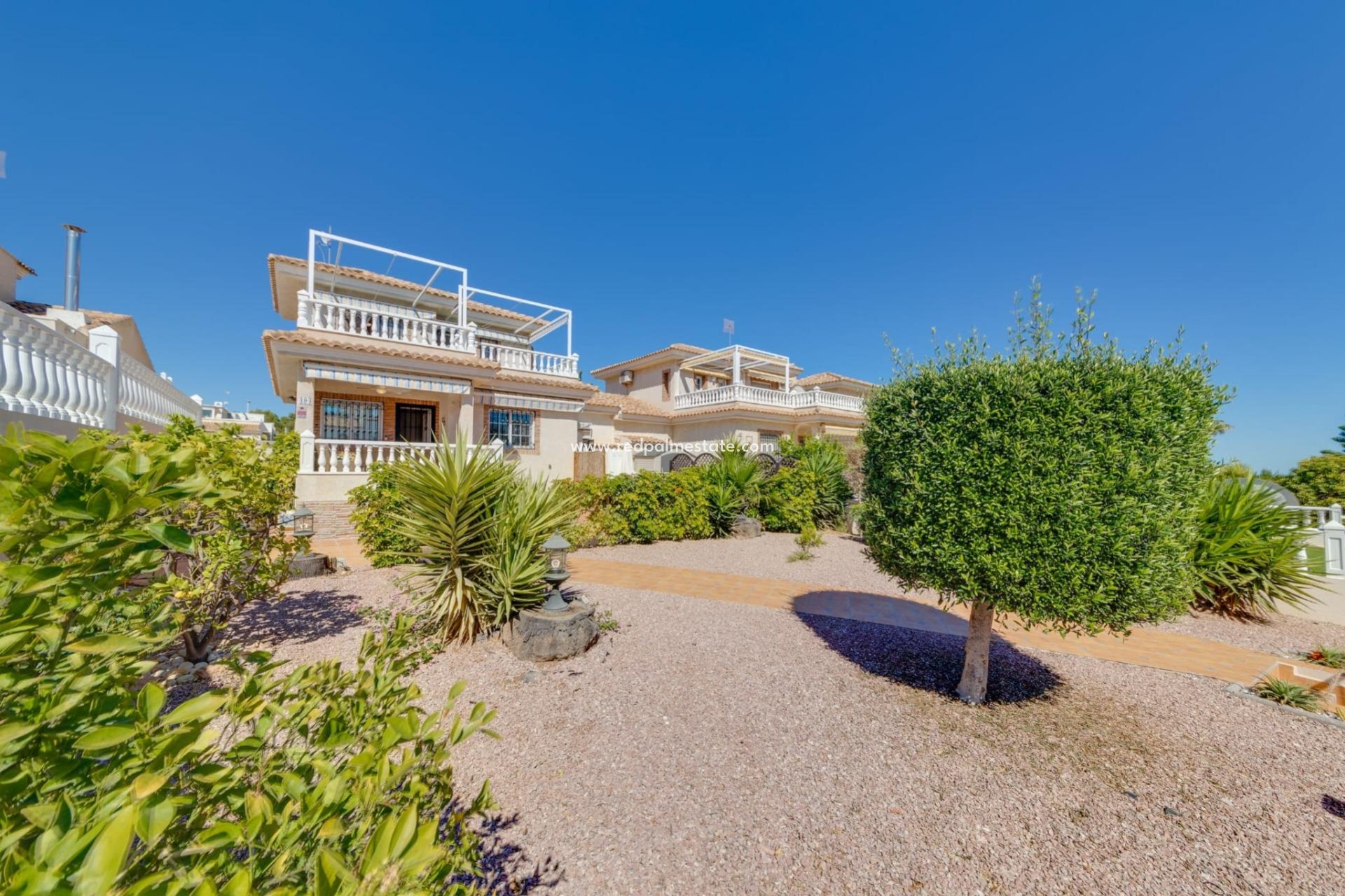 Herverkoop - Bungalow -
Orihuela Costa - Montezenia