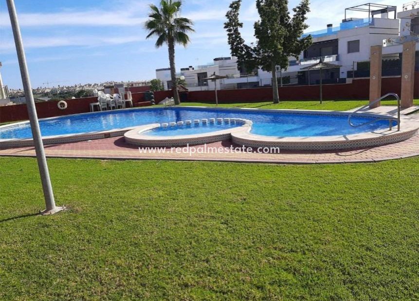 Herverkoop - Bungalow -
Orihuela Costa - PAU 26