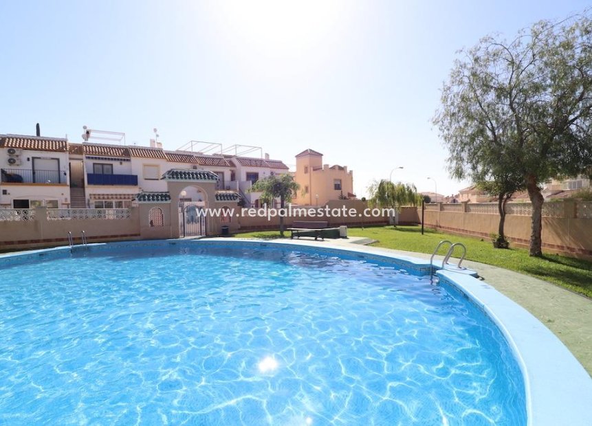 Herverkoop - Bungalow -
Orihuela Costa - Playa Flamenca