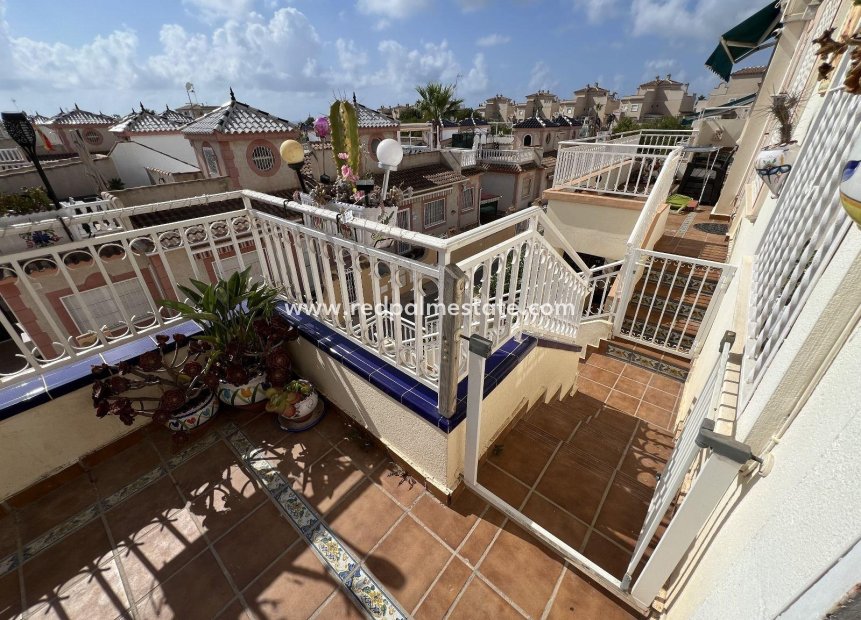 Herverkoop - Bungalow -
Orihuela Costa - Playa Flamenca