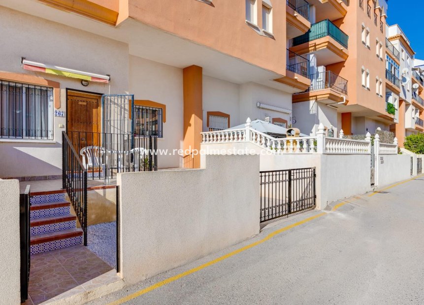 Herverkoop - Bungalow -
Orihuela Costa - Playa Flamenca