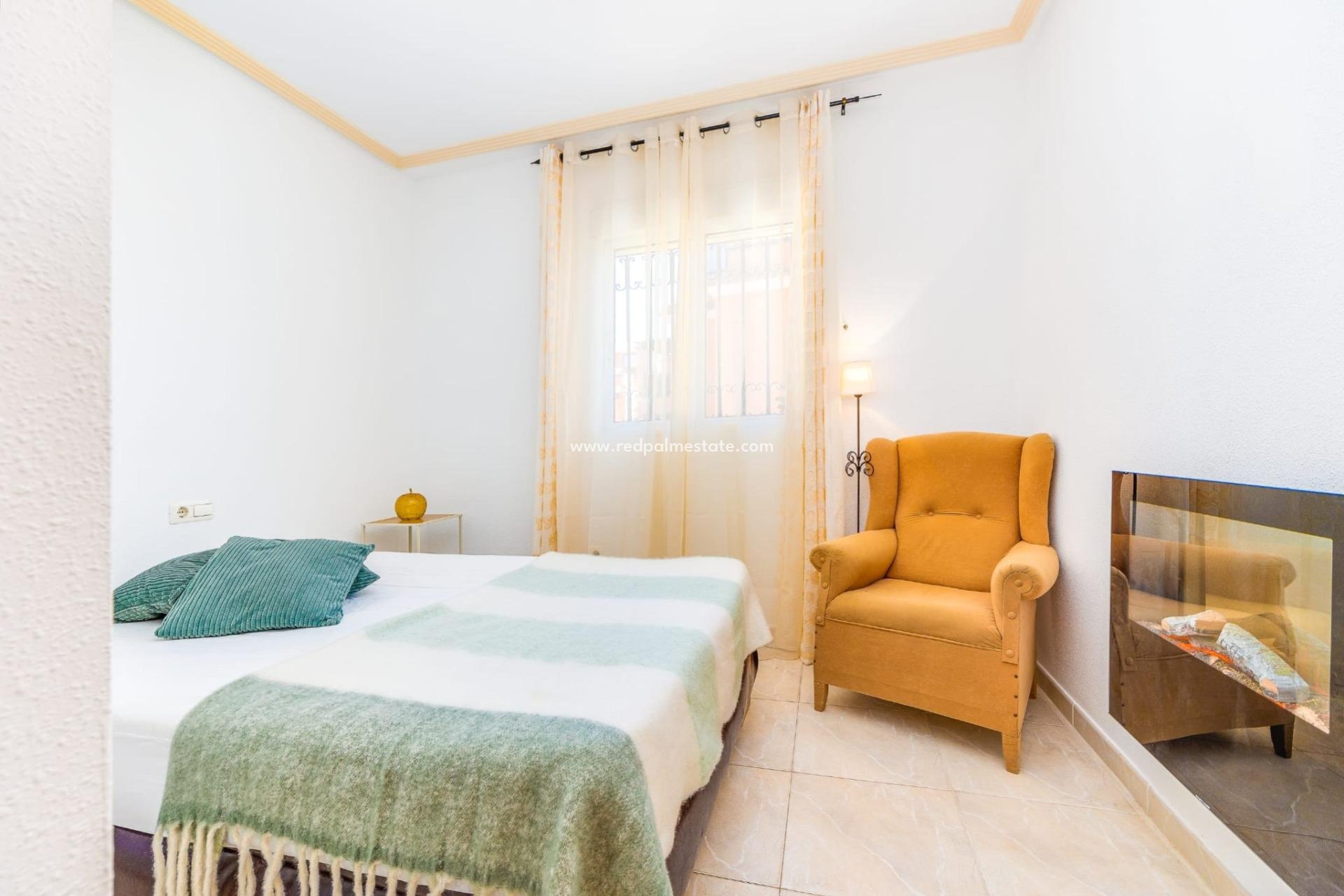 Herverkoop - Bungalow -
Orihuela Costa - Playa Flamenca