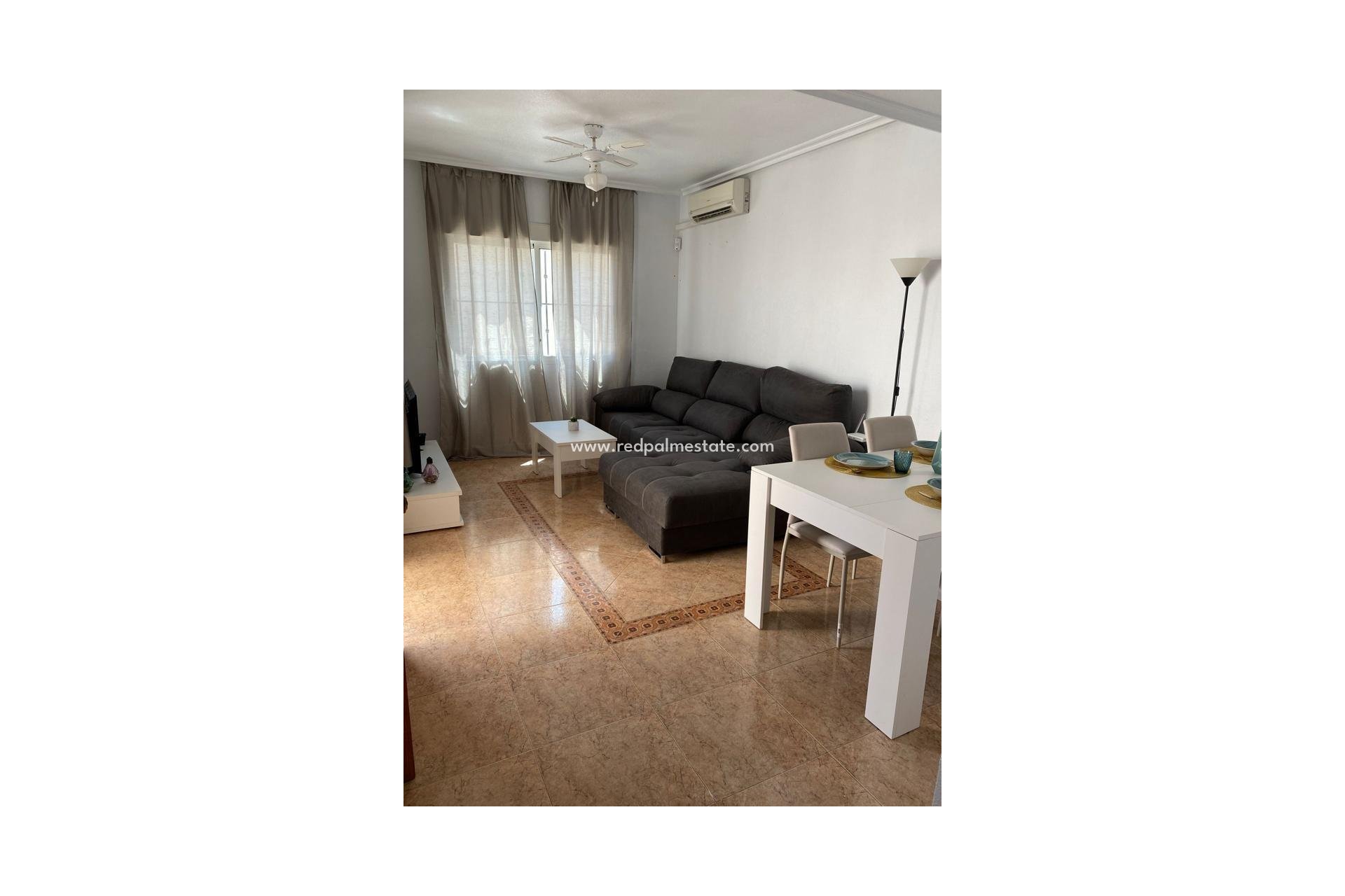 Herverkoop - Bungalow -
Orihuela Costa - Playa Flamenca