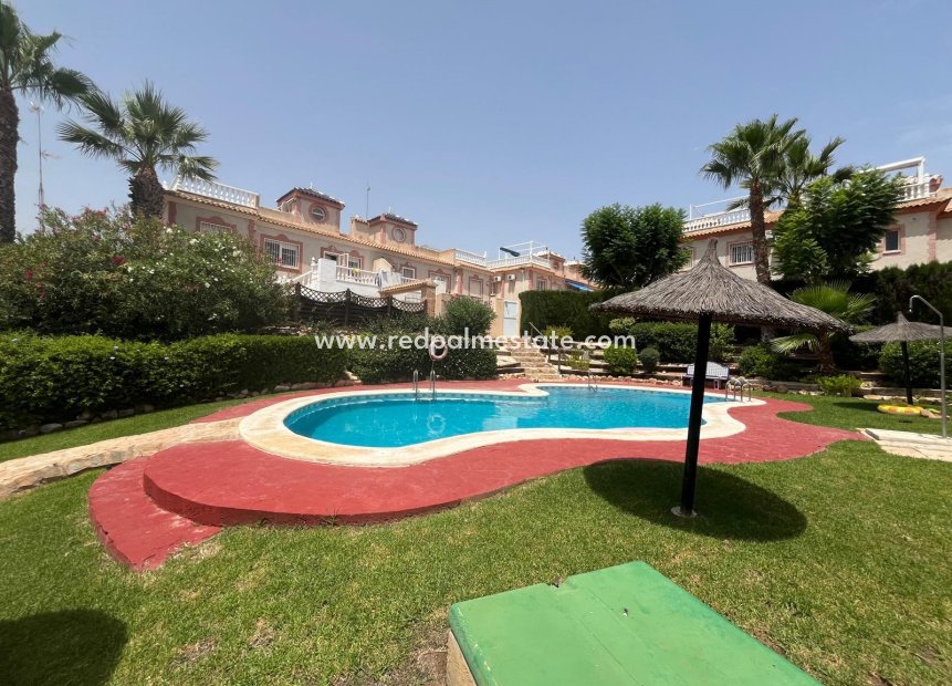 Herverkoop - Bungalow -
Orihuela Costa - Punta Prima