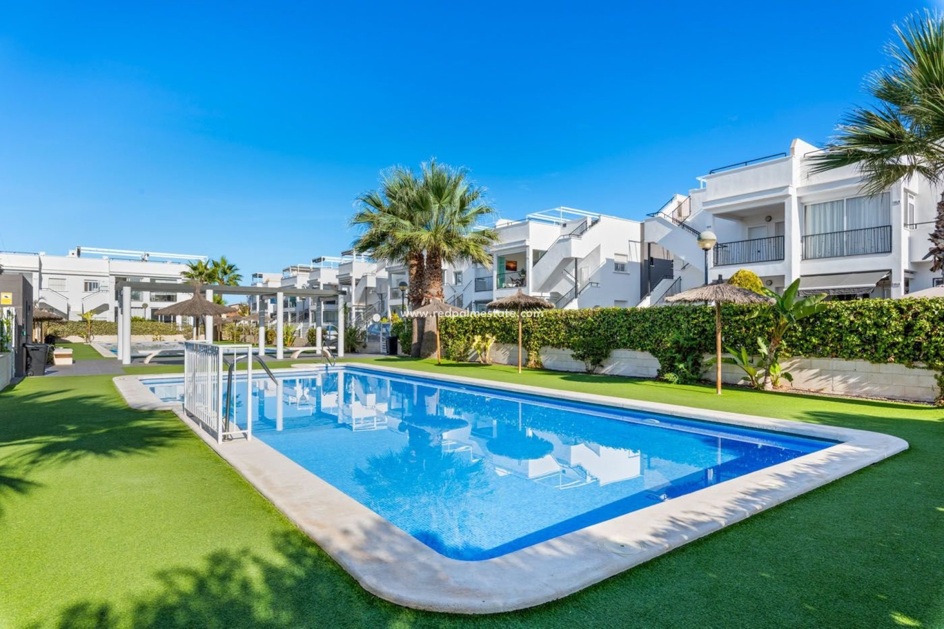 Herverkoop - Bungalow -
Torrevieja - Aguas Nueva