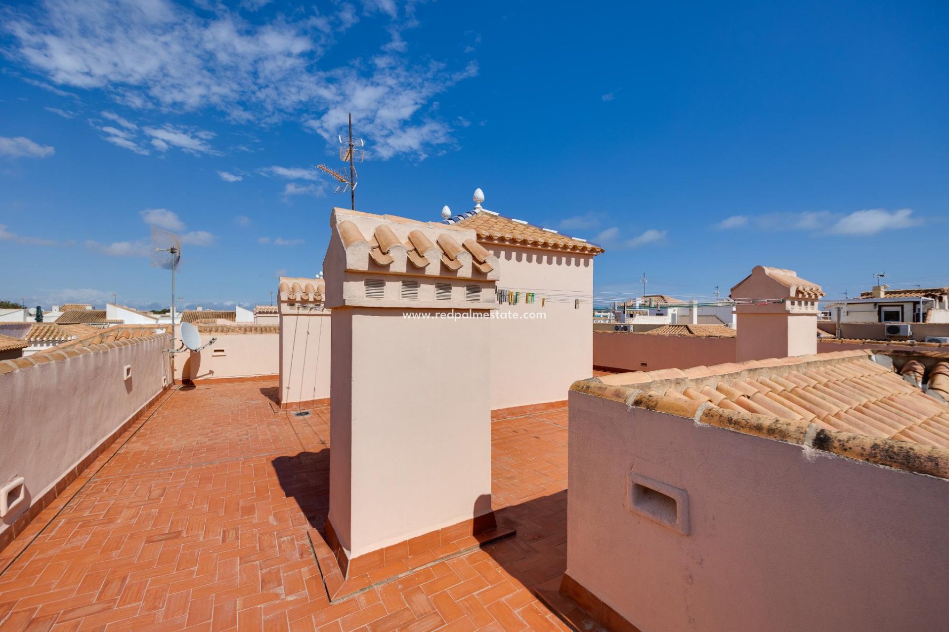 Herverkoop - Bungalow -
Torrevieja - El Acequión - Los Náufragos