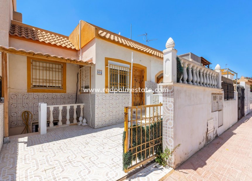 Herverkoop - Bungalow -
Torrevieja - El Limonar