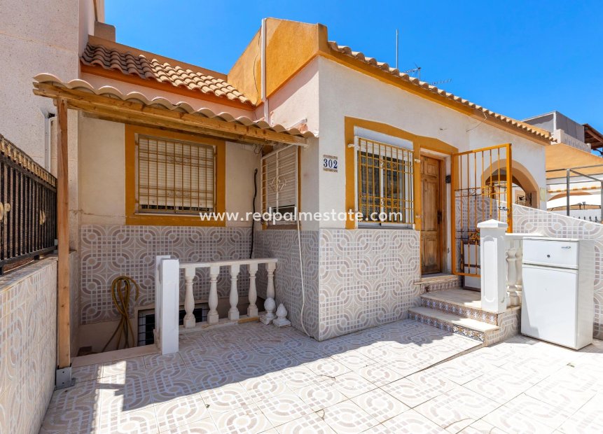 Herverkoop - Bungalow -
Torrevieja - El Limonar