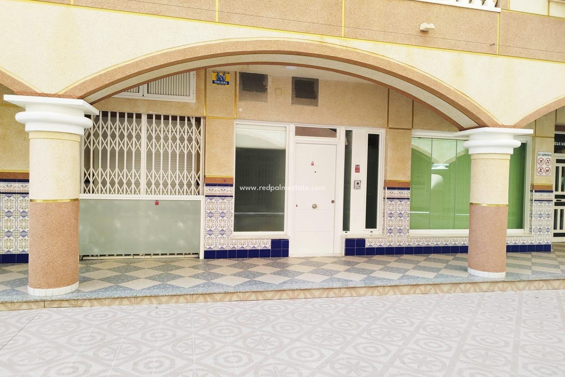 Herverkoop - Bungalow -
Torrevieja - La Mata