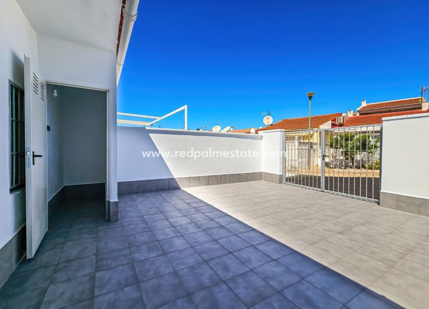 Herverkoop - Bungalow -
Torrevieja - La Siesta - El Salado -  Torreta