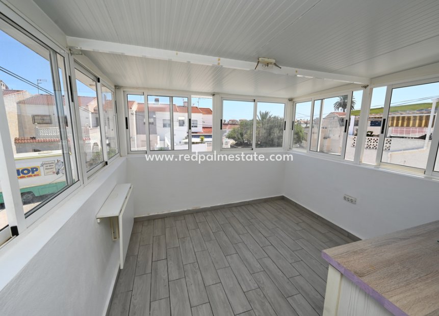 Herverkoop - Bungalow -
Torrevieja - La Siesta - El Salado -  Torreta