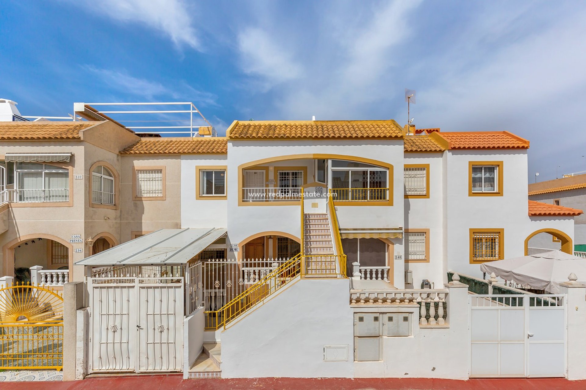 Herverkoop - Bungalow -
Torrevieja - La Siesta - El Salado -  Torreta