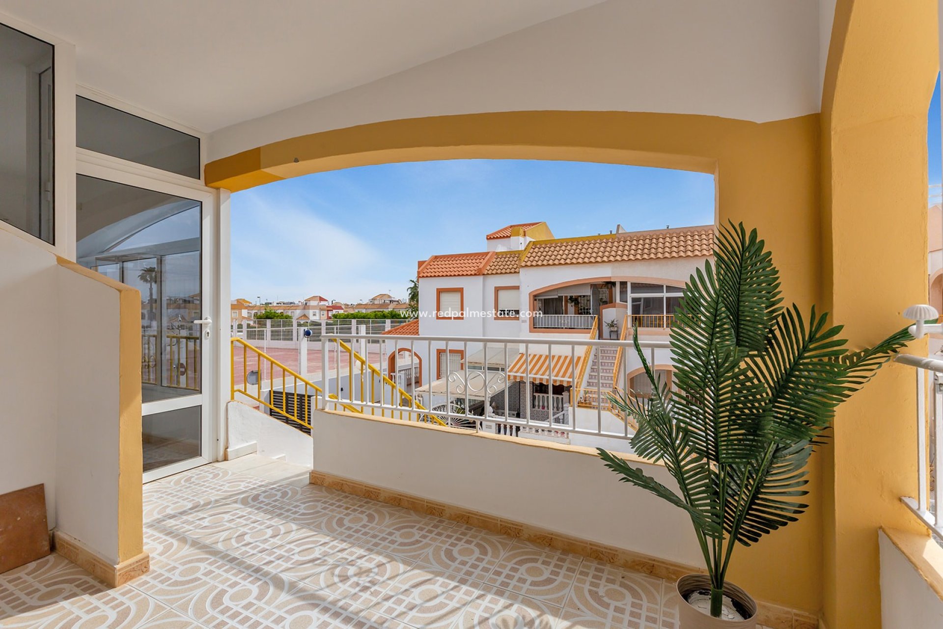 Herverkoop - Bungalow -
Torrevieja - La Siesta - El Salado -  Torreta