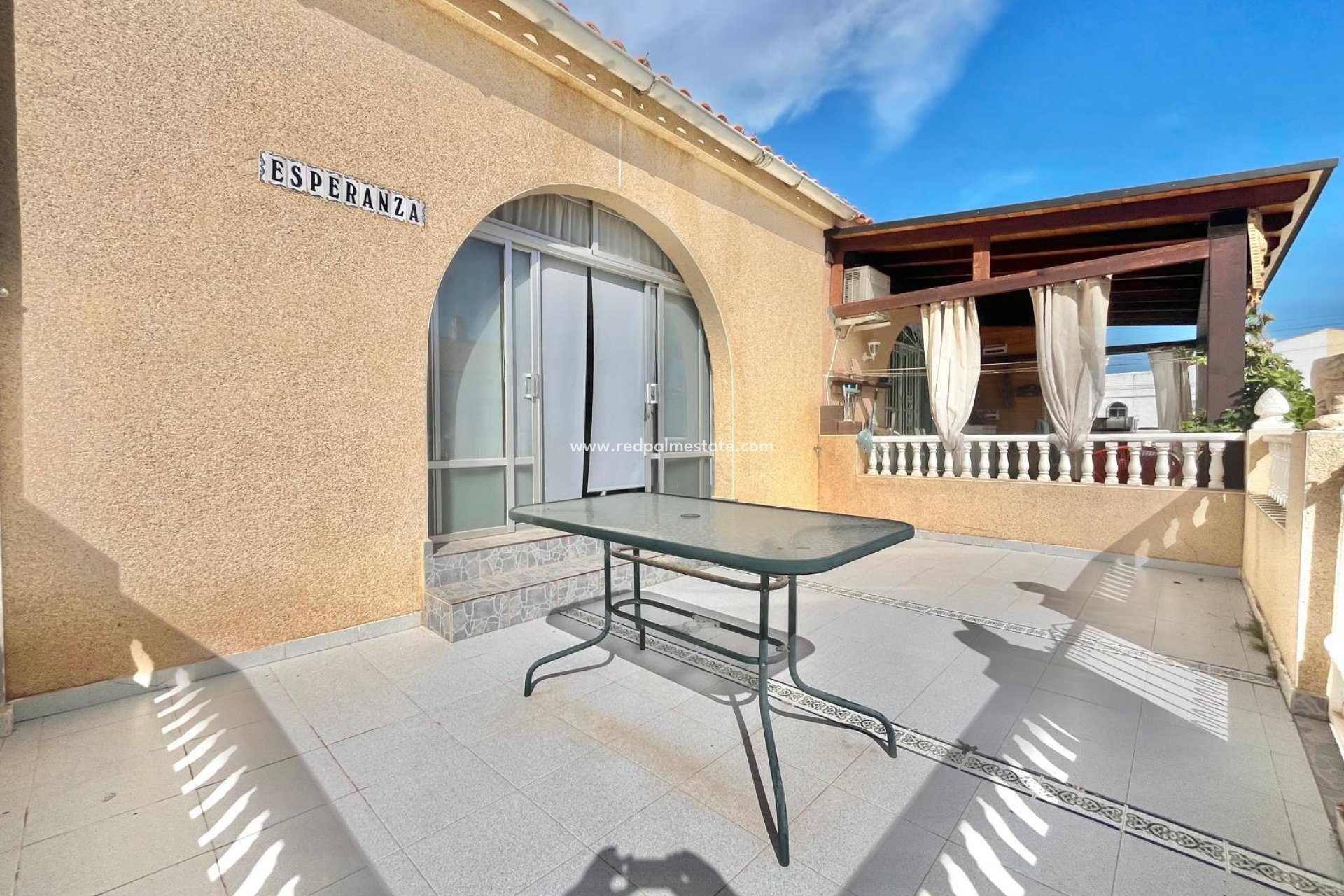 Herverkoop - Bungalow -
Torrevieja - La Siesta - El Salado -  Torreta