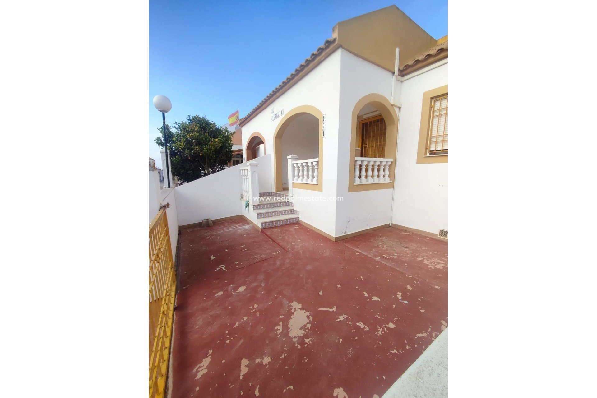 Herverkoop - Bungalow -
Torrevieja - La Siesta - El Salado -  Torreta