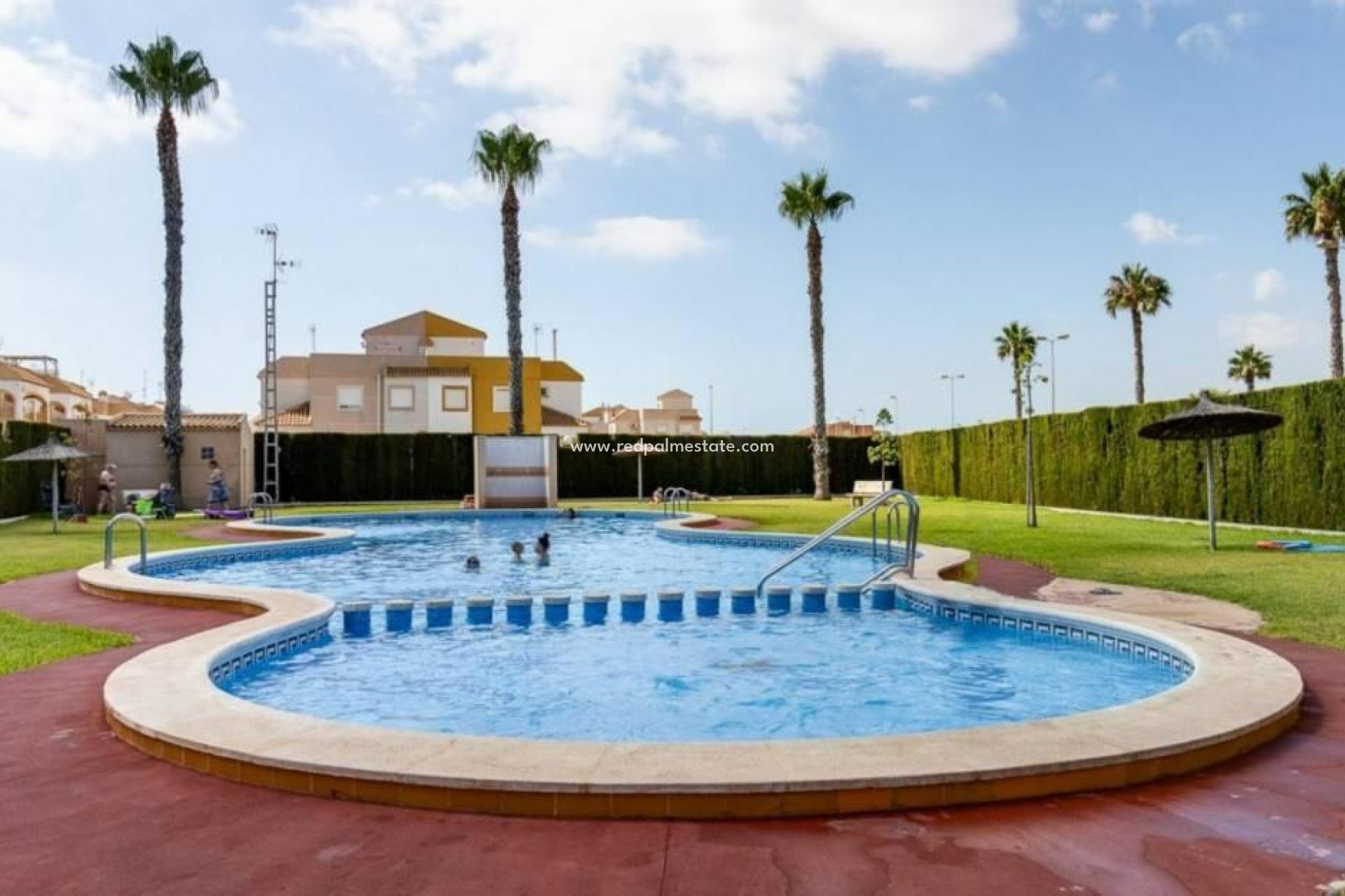 Herverkoop - Bungalow -
Torrevieja - La Siesta - El Salado -  Torreta