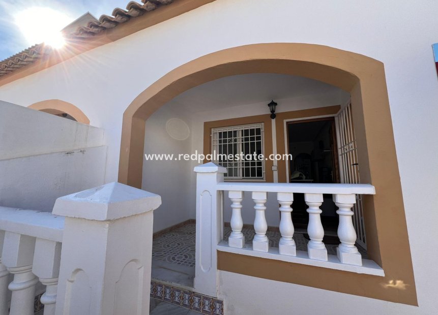 Herverkoop - Bungalow -
Torrevieja - La Siesta - El Salado -  Torreta