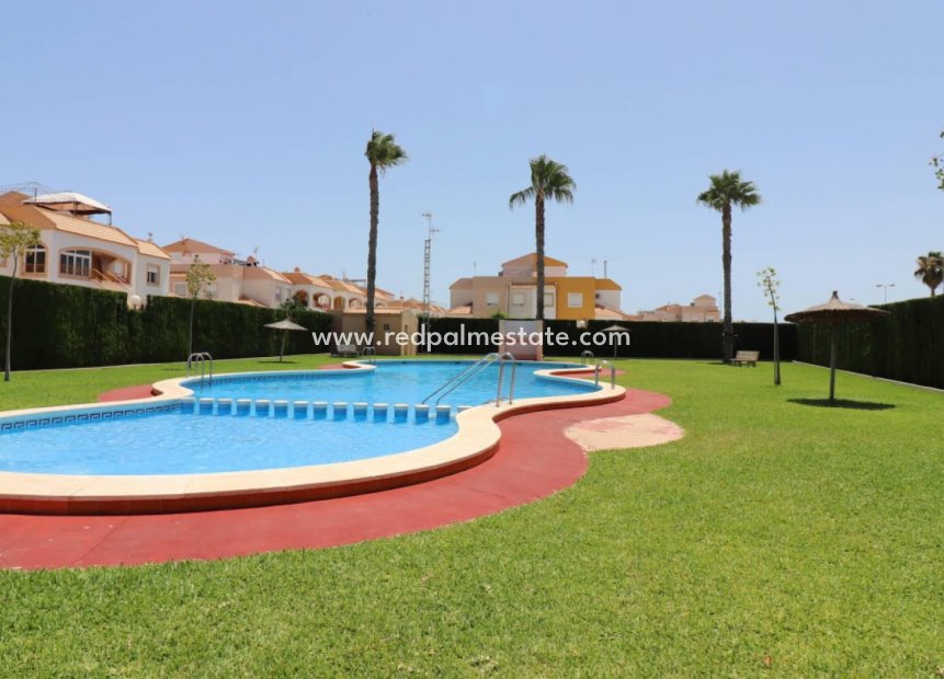 Herverkoop - Bungalow -
Torrevieja - La Siesta - El Salado -  Torreta