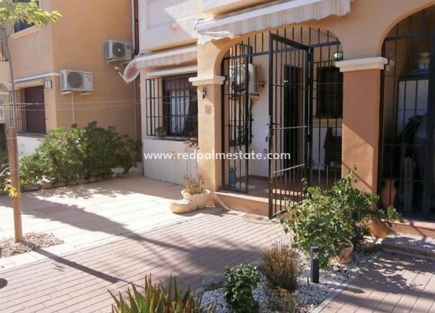 Herverkoop - Bungalow -
Torrevieja - La Siesta - El Salado -  Torreta