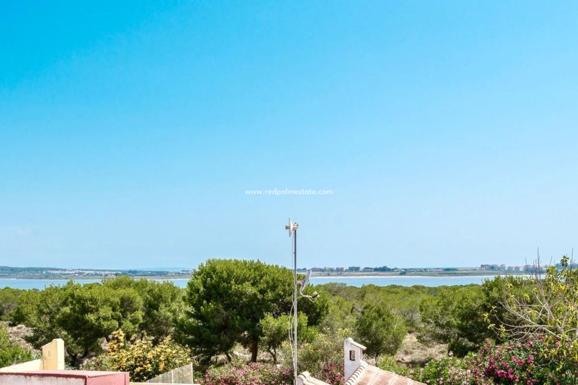 Herverkoop - Bungalow -
Torrevieja - La Siesta - El Salado -  Torreta