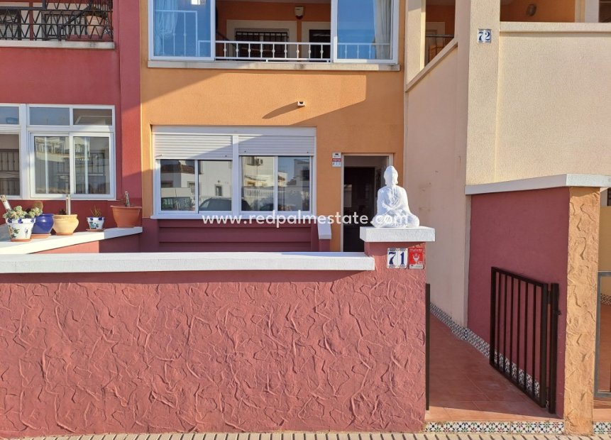 Herverkoop - Bungalow -
Torrevieja - Los Altos